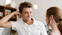 Linguagem corporal: como os homens interpretam os gestos femininos