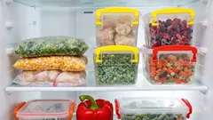 Que produtos podem ser congelados e quais não podem? É possível colocar um recipiente aquecido no frigorífico?